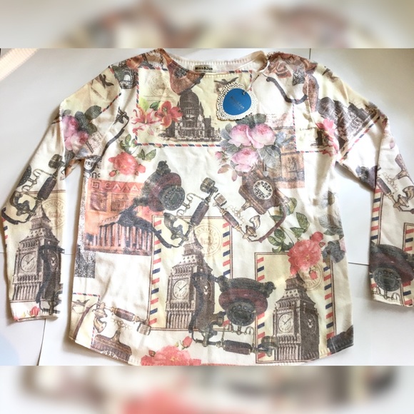 Graphic sweater, size S - Picture 1 of 4